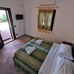 Eldivin לינה וארוחת בוקר 3*